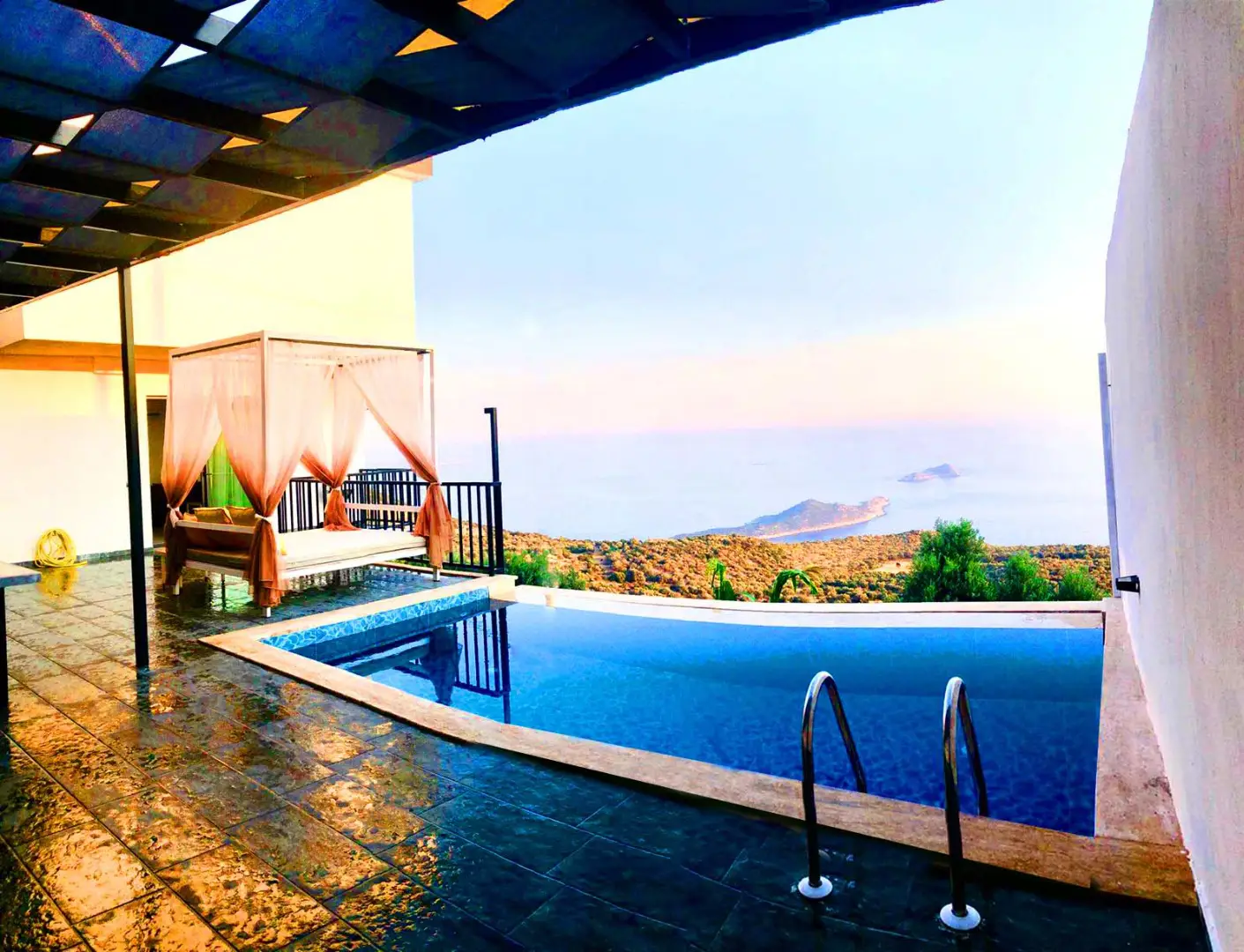 Villa-Mulberry-Poolsuite10-Kalkan-Garanti-Villam-5_343.jpg