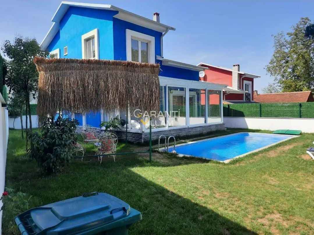 VILLA-16559, Sakarya Sapanca Bölgesinde 8 Kişilik Isıtmalı Havuzlu Kiralık Villa | Garanti Villam